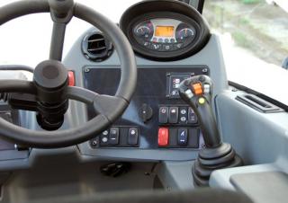 Телескопични манипулатори на материали Bobcat TL470 Agri