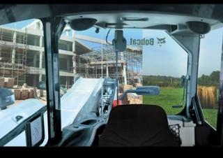 Телескопични манипулатори на материали Bobcat TL470HF Agri