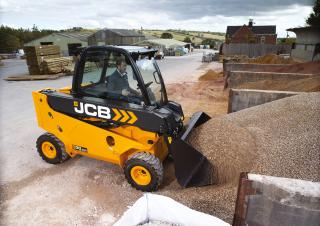 Телескопични манипулатори на материали JCB TLT30D 