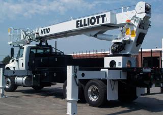 Телескопични подемници за стрели Телескопични вишки, монтирани на камион Elliott Equipment H110R HiReach