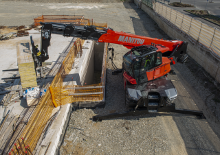 Телескопични товарачи с горна конструкция Manitou MRT-X 2260