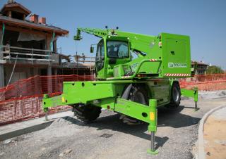 Телескопични товарачи с горна конструкция Merlo Roto 45.21 MCSS