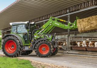 Трактори 4WD (задвиждане на четирите колела) Fendt 208 S Vario