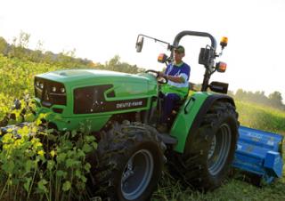 Трактори 4WD (задвиждане на четирите колела) DEUTZ-FAHR 4080 E