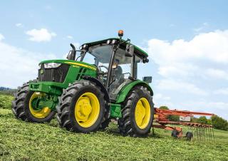 Трактори 4WD (задвиждане на четирите колела) John Deere 5075E