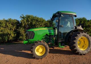 Трактори 4WD (задвиждане на четирите колела) John Deere 5080EN