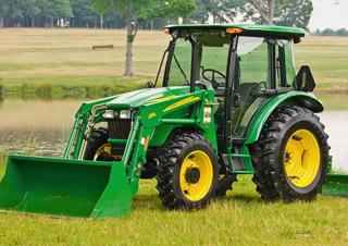 Трактори 4WD (задвиждане на четирите колела) John Deere 5083E