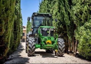 Трактори 4WD (задвиждане на четирите колела) John Deere 5105GF