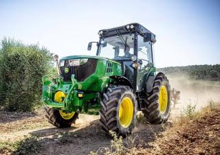 Трактори 4WD (задвиждане на четирите колела) John Deere 5105GF