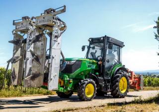 Трактори 4WD (задвиждане на четирите колела) John Deere 5105GV