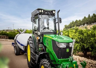 Трактори 4WD (задвиждане на четирите колела) John Deere 5115GN