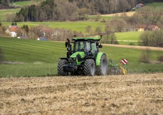 Трактори 4WD (задвиждане на четирите колела) DEUTZ-FAHR 5125 LS