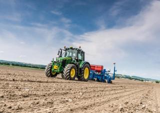 Трактори 4WD (задвиждане на четирите колела) John Deere 6110M 