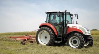 Трактори 4WD (задвиждане на четирите колела) Steyr 6115 Profi Basis