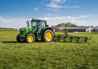 Трактори 4WD (задвиждане на четирите колела) John Deere 6130 M