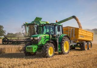 Трактори 4WD (задвиждане на четирите колела) John Deere 6130M 