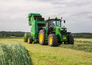 Трактори 4WD (задвиждане на четирите колела) John Deere 6175M