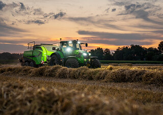 Трактори 4WD (задвиждане на четирите колела) DEUTZ-FAHR 6190 Agrotron TTV