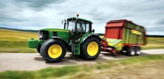 Трактори 4WD (задвиждане на четирите колела) John Deere 6830 Plus