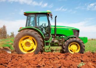 Трактори 4WD (задвиждане на четирите колела) John Deere 6603