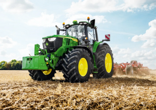 Трактори 4WD (задвиждане на четирите колела) John Deere 6M 220 