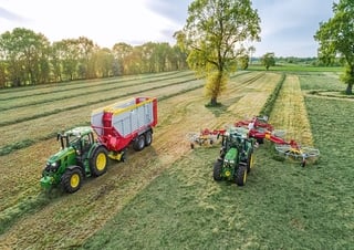Трактори 4WD (задвиждане на четирите колела) John Deere 6R 195
