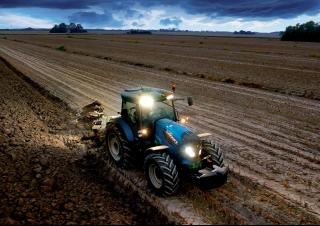 Трактори 4WD (задвиждане на четирите колела) Landini 7-230 Robo-Six