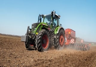 Трактори 4WD (задвиждане на четирите колела) Fendt 718 Vario Power 