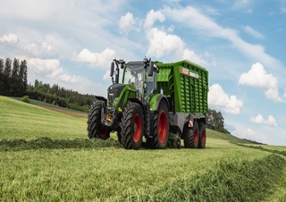 Трактори 4WD (задвиждане на четирите колела) Fendt 720 Vario Profi+ 