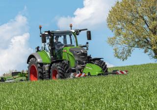 Трактори 4WD (задвиждане на четирите колела) Fendt 724 Vario Power+