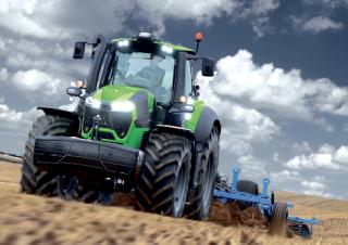 Трактори 4WD (задвиждане на четирите колела) DEUTZ-FAHR 9310 TTV