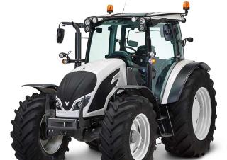 Трактори 4WD (задвиждане на четирите колела) Valtra A104MH