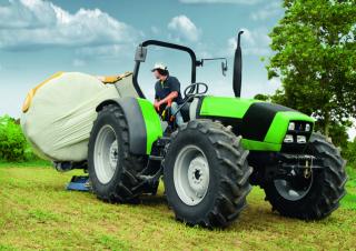 Трактори 4WD (задвиждане на четирите колела) DEUTZ-FAHR Agrolux 80