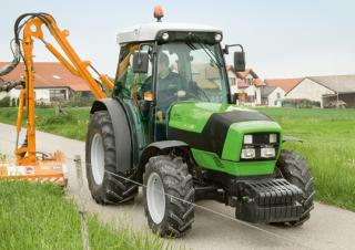 Трактори 4WD (задвиждане на четирите колела) DEUTZ-FAHR Agroplus V 320 DT