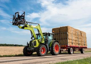 Трактори 4WD (задвиждане на четирите колела) Claas Arion 450