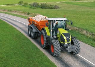 Трактори 4WD (задвиждане на четирите колела) Claas Axion 830