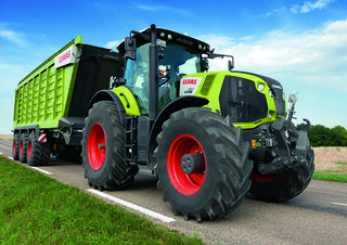 Трактори 4WD (задвиждане на четирите колела) Claas Axion 850