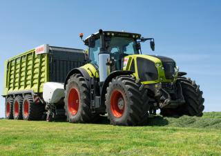 Трактори 4WD (задвиждане на четирите колела) Claas Axion 940 