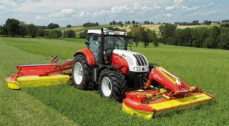Трактори 4WD (задвиждане на четирите колела) Steyr CVT 6145 Basis