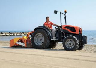 Трактори 4WD (задвиждане на четирите колела) SAME Delfino 60