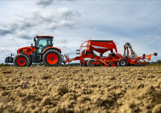 Трактори 4WD (задвиждане на четирите колела) Kubota M7173 