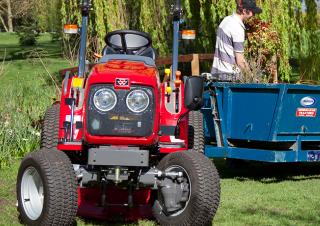 Трактори 4WD (задвиждане на четирите колела) Massey Ferguson MF 1532