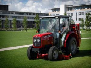 Трактори 4WD (задвиждане на четирите колела) Massey Ferguson MF 1540 DC