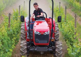 Трактори 4WD (задвиждане на четирите колела) Massey Ferguson MF 1740 HC