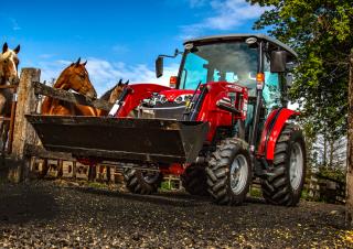 Трактори 4WD (задвиждане на четирите колела) Massey Ferguson MF 1740 M HP