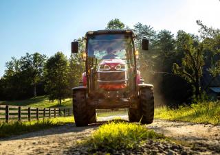 Трактори 4WD (задвиждане на четирите колела) Massey Ferguson MF 2850 M