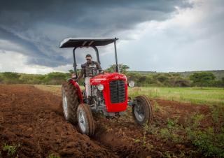 Трактори 4WD (задвиждане на четирите колела) Massey Ferguson MF 35