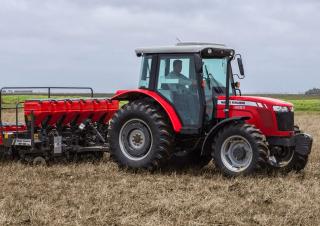 Трактори 4WD (задвиждане на четирите колела) Massey Ferguson MF 4283