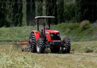 Трактори 4WD (задвиждане на четирите колела) Massey Ferguson MF 455 Xtra