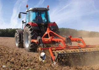 Трактори 4WD (задвиждане на четирите колела) Massey Ferguson MF 5470-4 Lader